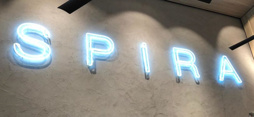 Letras de neon azul