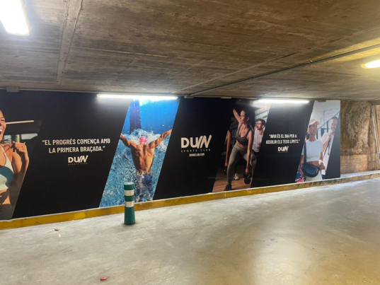 Fotomural de la propagande de un gimnasio